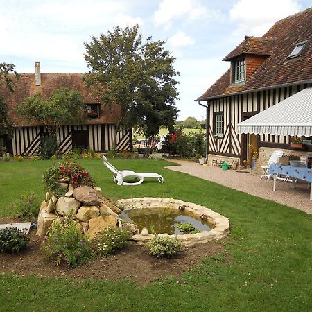 La Baronnie Bed & Breakfast Vieux-Pont Bagian luar foto