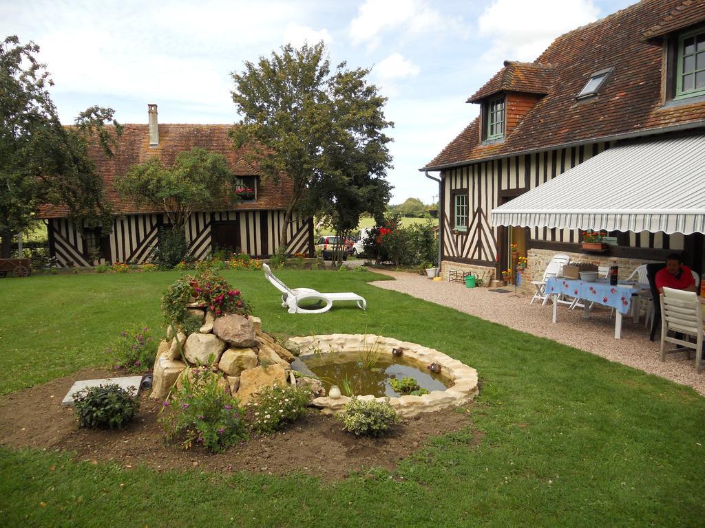 La Baronnie Bed & Breakfast Vieux-Pont Bagian luar foto