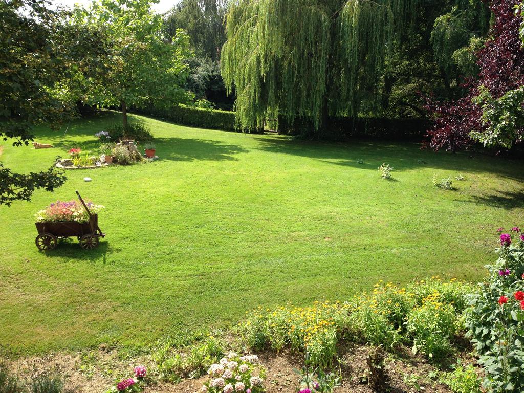La Baronnie Bed & Breakfast Vieux-Pont Ruang foto